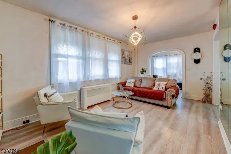 28 Tremont Ave, East Orange, NJ 07018 - #3