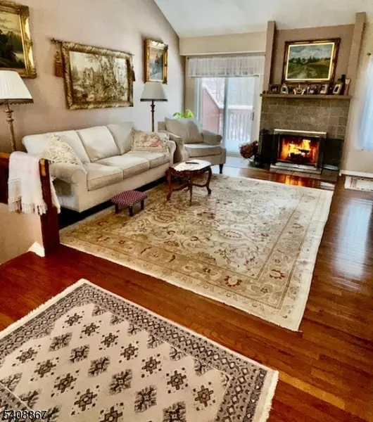 13 Ridge View Terr, Jefferson Twp., NJ 07438