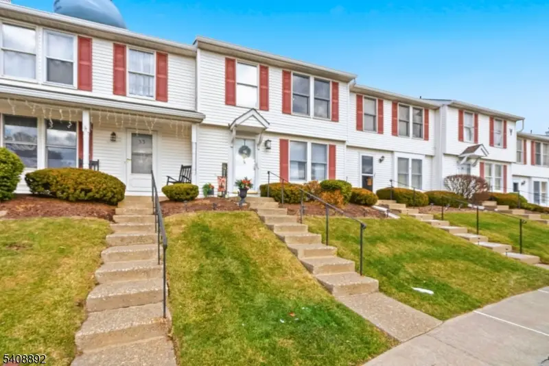 35 Liberty Ln, Franklin, NJ 07416 - Image #3