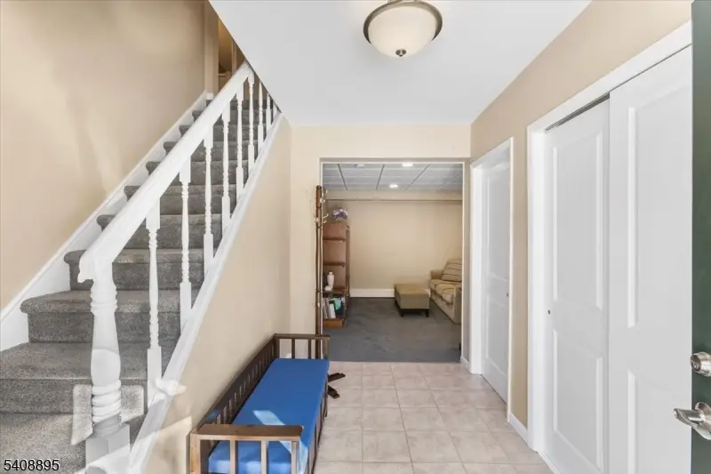 19 Danbury Ln, Lake Hopatcong, NJ 07849 - Image #2