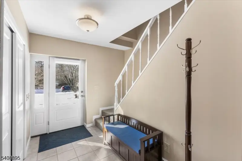 19 Danbury Ln, Lake Hopatcong, NJ 07849 - Image #3