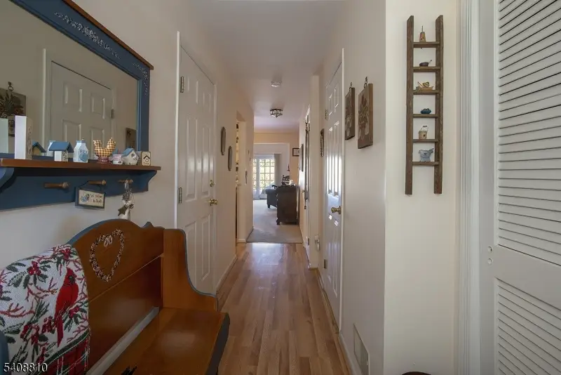 28 Peregrine Point, Hampton Township, NJ 07860 - Image #2