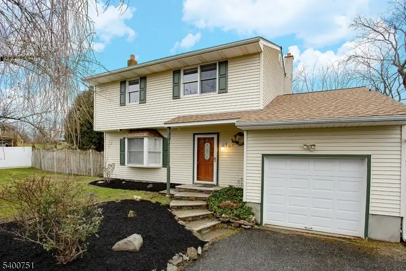 11 Cedar St, Sussex, NJ 07461 - Image #2