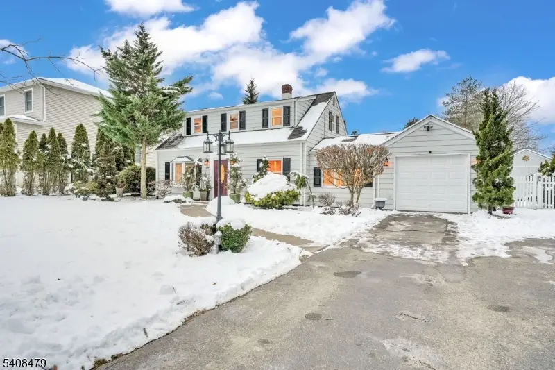 22 Woodlot Rd, Preakness, NJ 07470 - Image #3