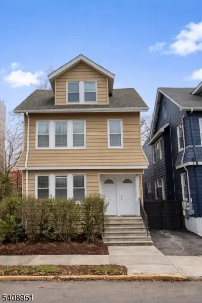 48 Oak Ave, Irvington Twp., NJ 07111