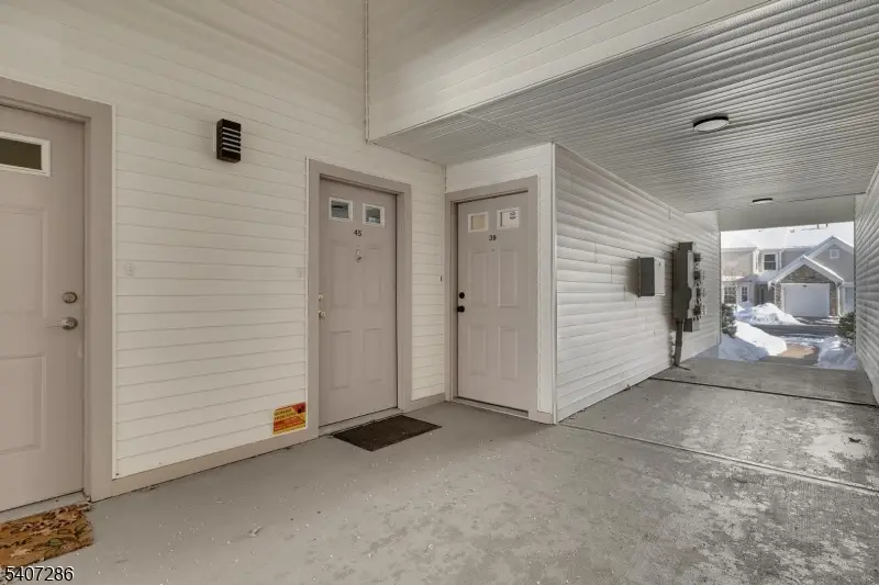 39 Loch Ln, Ledgewood, NJ 07852 - Image #3