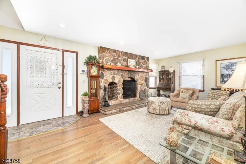 18 Sagamore Trl, Lake Mohawk, NJ 07871 - Image #3