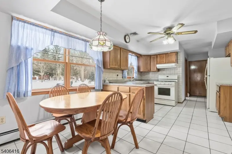 24 Rivendell Rd, Succasunna, NJ 07876 - Image #2