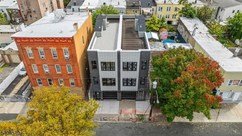 40 Wright Ave, Jersey City, NJ 07306 - Image #1