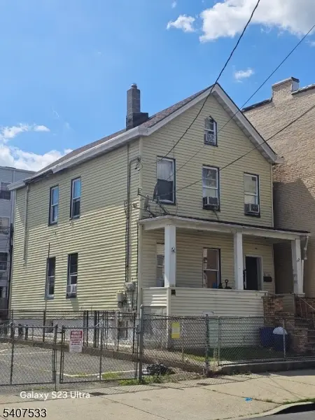 153 3rd St, Passaic City, NJ 07055