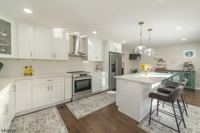 125 Mount Pleasant Ave, East Hanover, NJ 07936 - Image #2