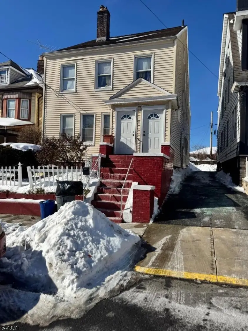 14 Oraton St, Newark, NJ 07104 - Image #1