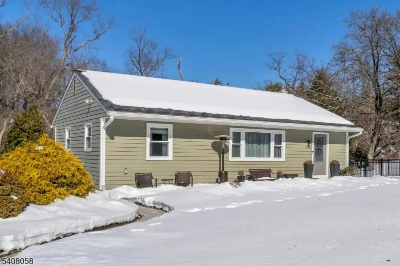 245 Leeham Ave, Green Knoll, NJ 08807 - Image #1