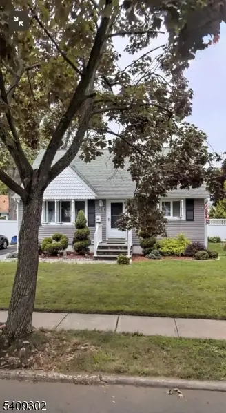 814 Falesky St, Rahway City, NJ 07065