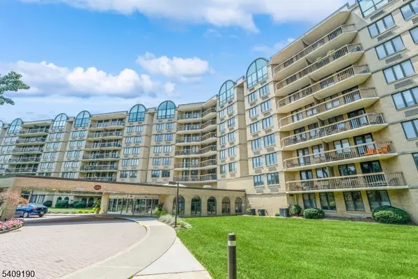 10 Smith Manor Blvd, West Orange Twp., NJ 07052