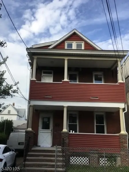 15 Harrison Pl, Clifton City, NJ 07011