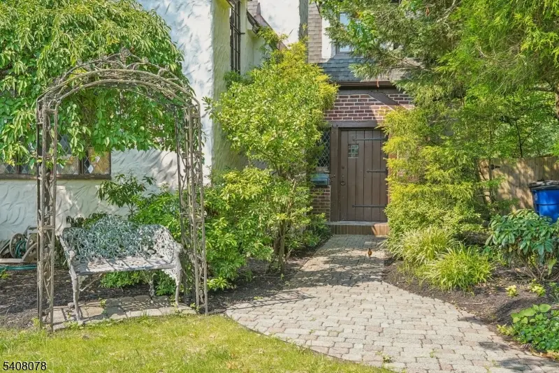 90 Whitney Rd, Millburn, NJ 07078 - Image #3