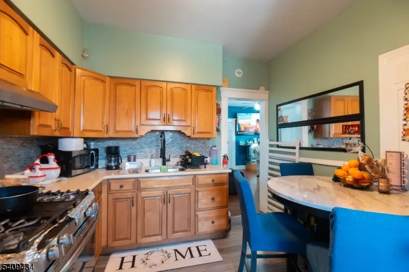 912 87th St, North Bergen, NJ 07047 - Image #2