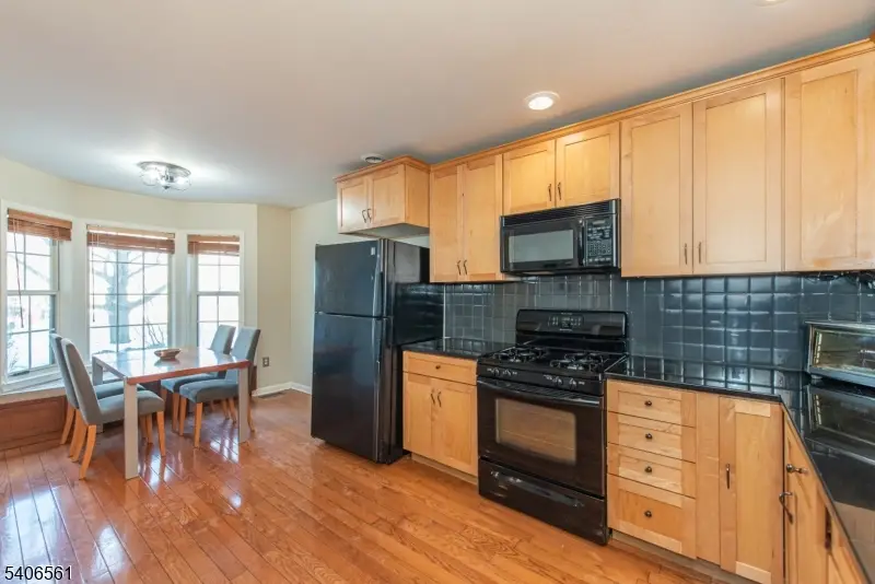 209 Cerrutti Ct, West Orange, NJ 07052 - Image #3