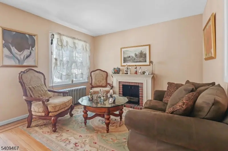 47 Elycroft Pkwy, Rutherford, NJ 07070 - Image #3