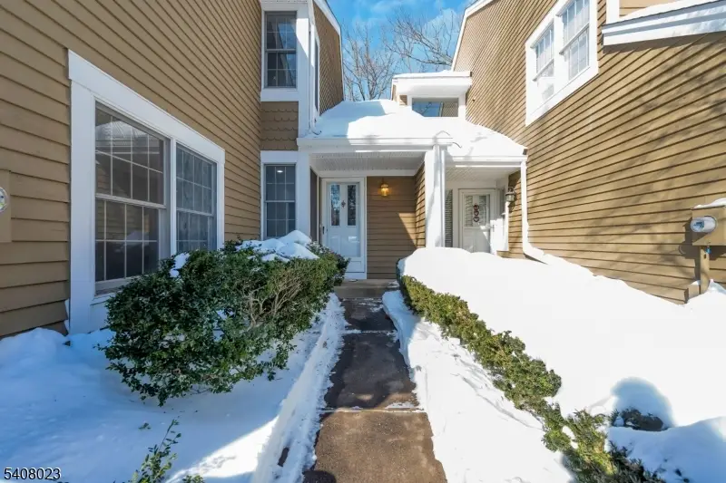 21 Stone Run Rd, The Hills, NJ 07921 - Image #2