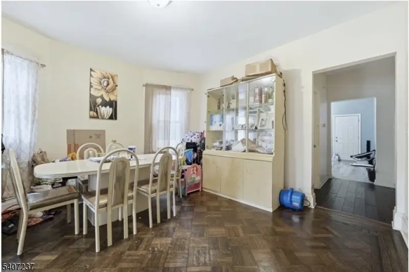 747 South 10th St, Newark, NJ 07108 - Image #3