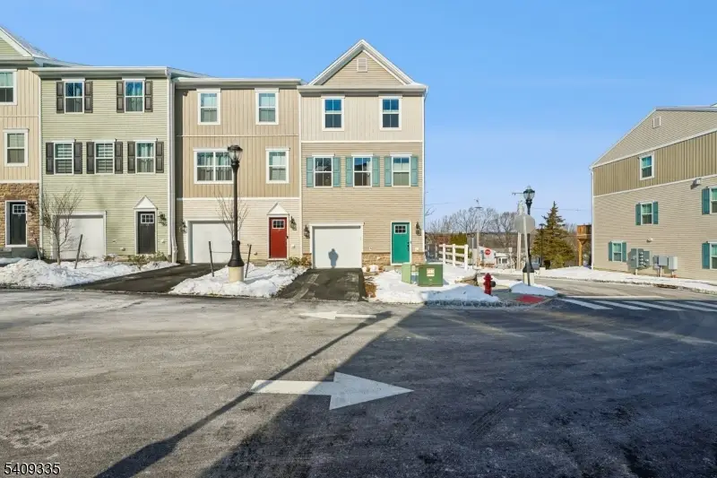 41 Kelly Ln, Mount Hope, NJ 07885 - #3