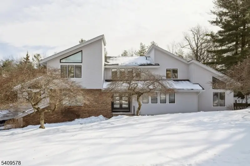 15 Lawrence Way, Cedar Grove, NJ 07009 - #1