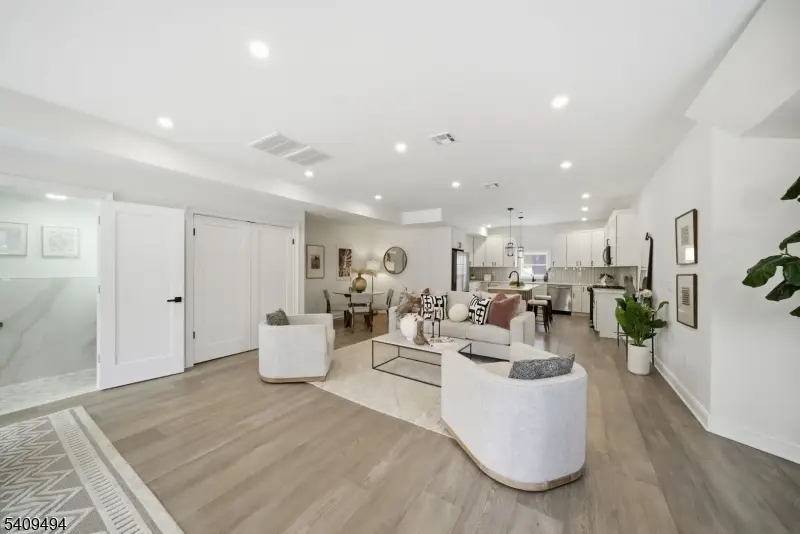 28 Irving St, Montclair, NJ 07042 - Image #2