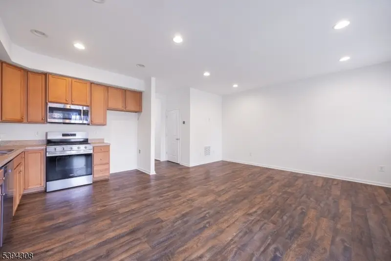 11 Panfili Lane, Hamilton Township, NJ 08610 - Image #2