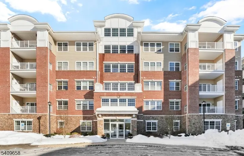 1118 Warrens Way, Wanaque, NJ 07465 - Image #1