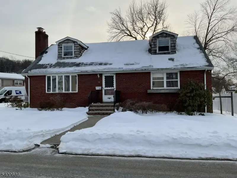 45 River Blvd, Singac, NJ 07424 - Image #1