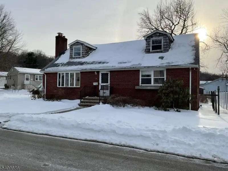 45 River Blvd, Singac, NJ 07424 - Image #2