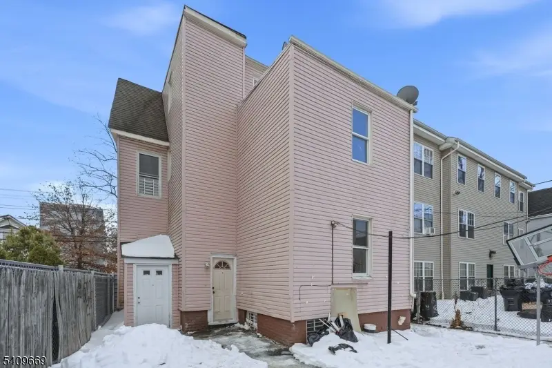 72 N 13th St, Newark, NJ 07107 - Image #2