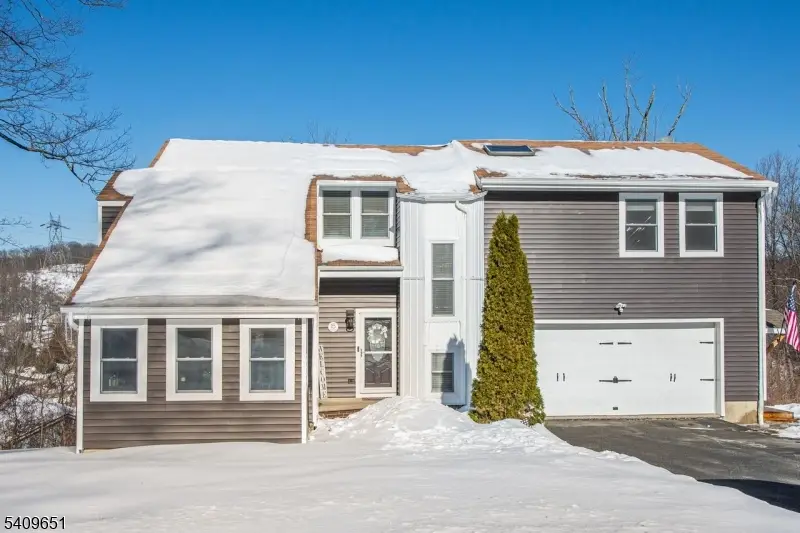 15 Sachem Rd, Lake Hopatcong, NJ 07849 - Image #1