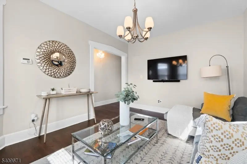 33-35 Mapes Ave #2, Newark, NJ 07112 - Image #3