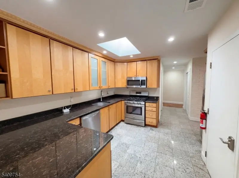 10 Liberty Ln, Franklin Township, NJ 08873 - Image #2