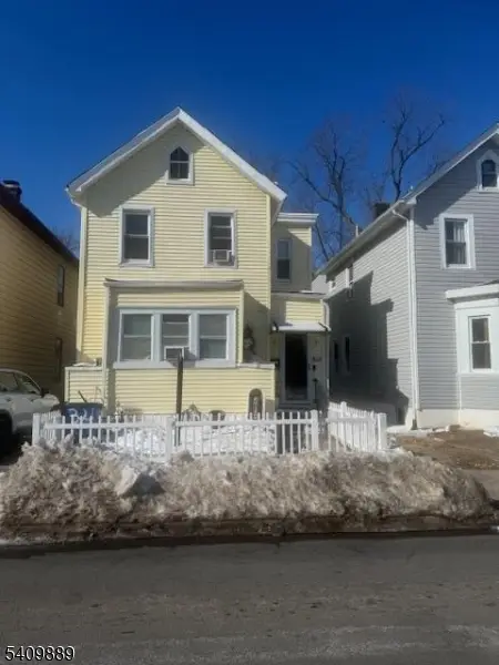 321 N Grove St, East Orange City, NJ 07017