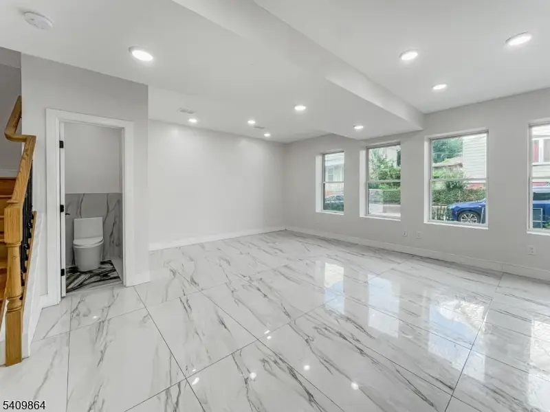 285 Lembeck Ave #R, Jersey City, NJ 07305 - #2