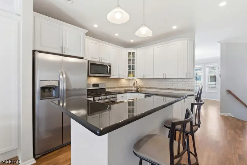 334 Winthrop Dr, Nutley, NJ 07110 - Image #2