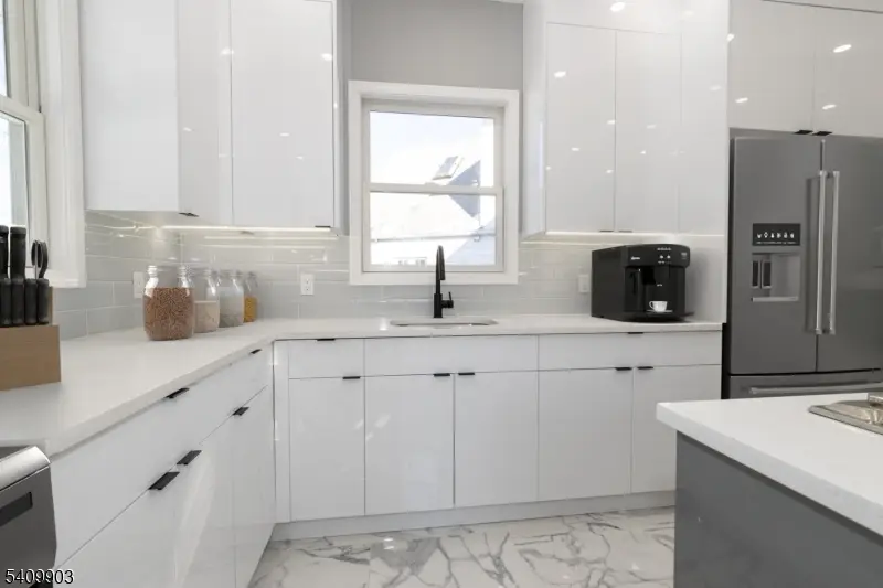 57 Berlant Ave, Linden, NJ 07036 - #2