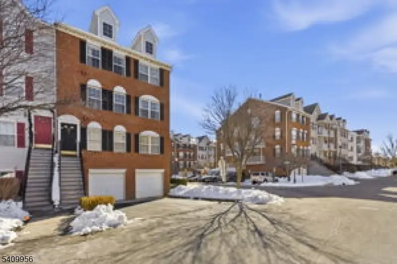 226 Matthews Dr, Newark, NJ 07103 - #2