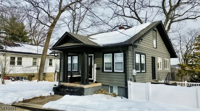 30 Woodside Ave, Haledon, NJ 07508 - Image #1