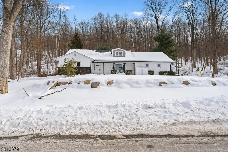 16 Mott Dr, Vernon Center, NJ 07462 - Image #1