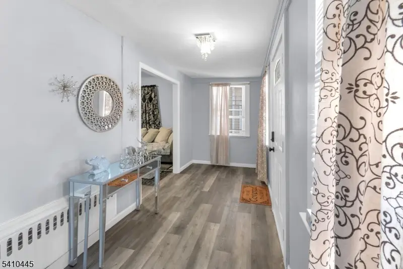 82 Shaw Ave, Newark, NJ 07112 - Image #3