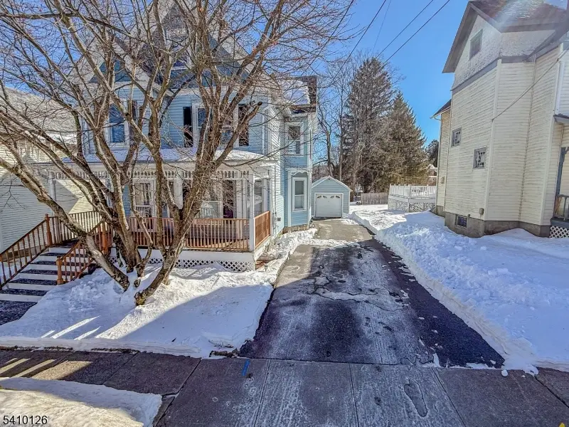 24 Townsend St, Newton, NJ 07860 - Image #2