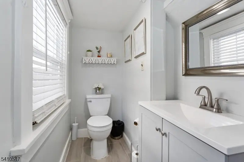 389 E 38th St, Paterson, NJ 07504 - Image #3