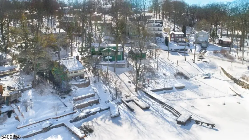 15 Pebble Beach Rd, Hopatcong, NJ 07843 - Image #2