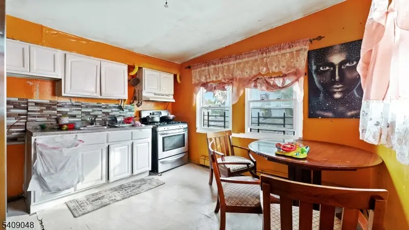 414 Market St, Paterson, NJ 07501 - #1