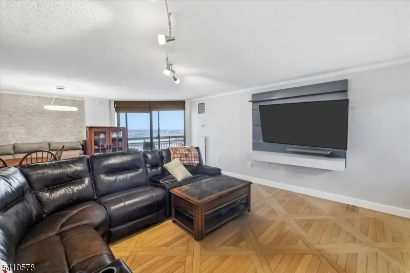 2208 Harmon Cove Tower, Secaucus, NJ 07094 - Image #2